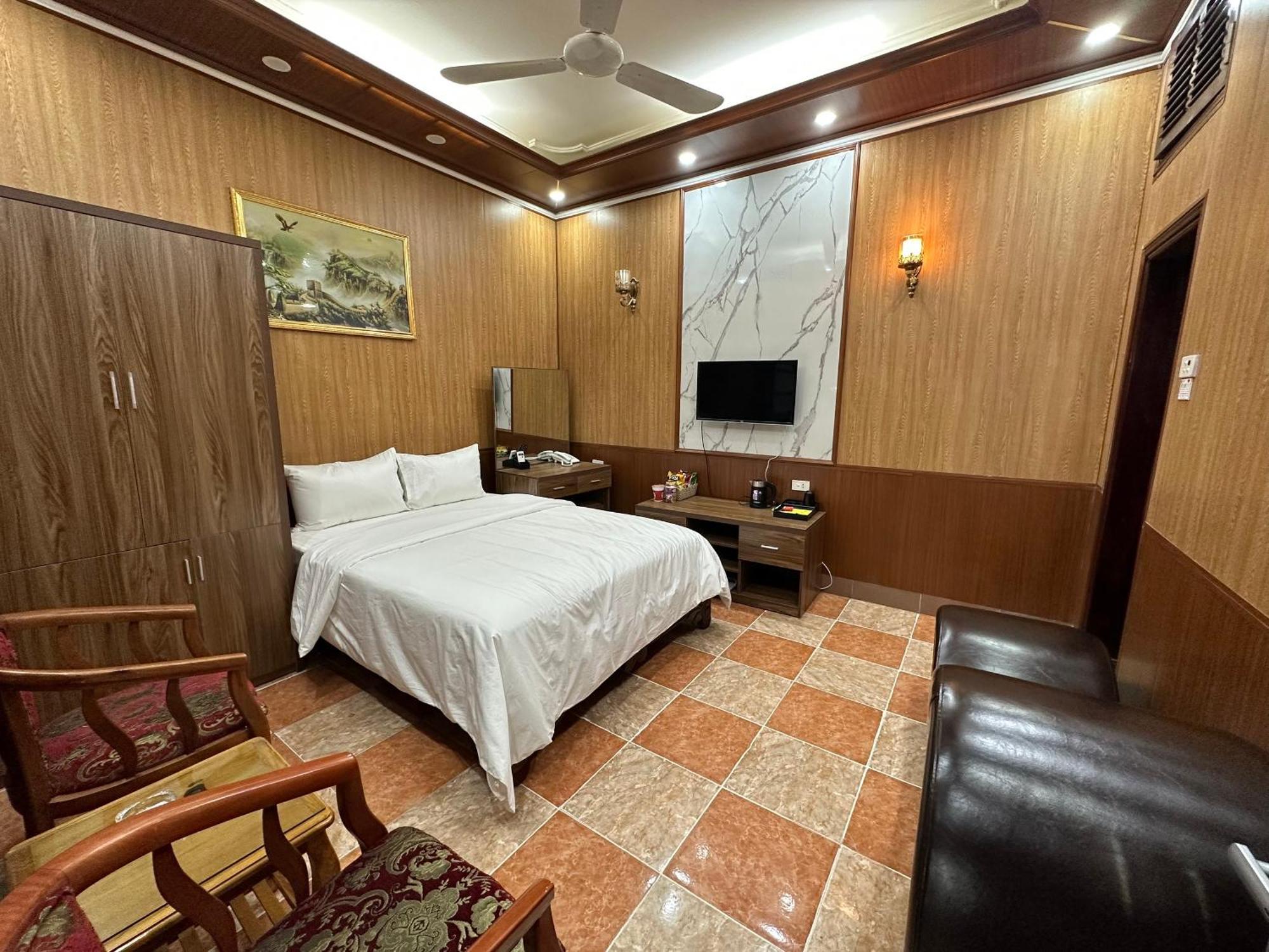 Nhat Tan Hotel Hanoi Buitenkant foto